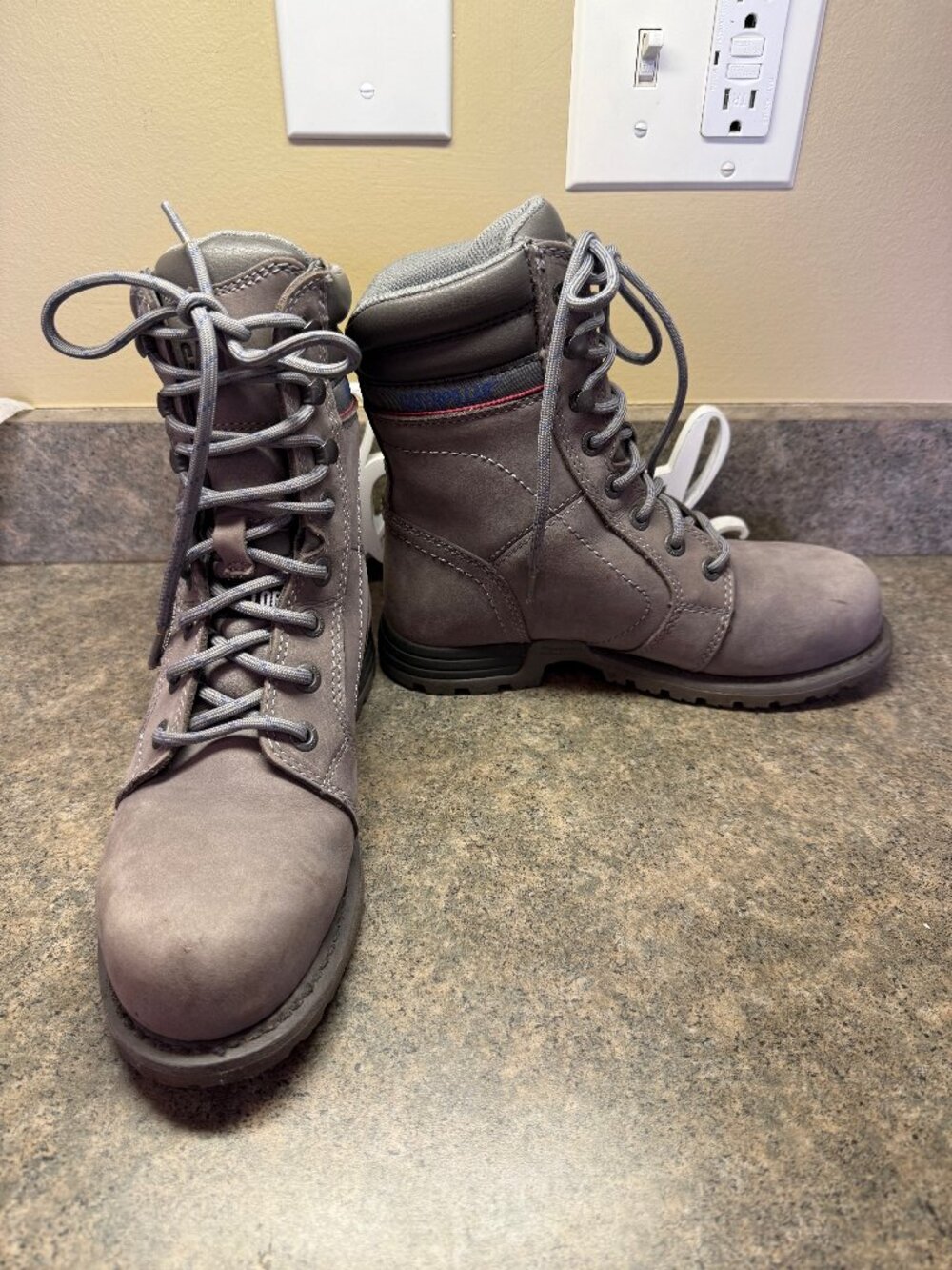 Cat Womens Echo Waterproof Steel Work Boots Size 6